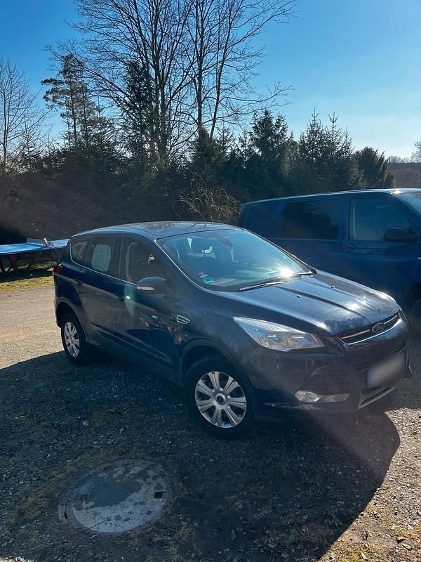 Gebraucht Ford Kuga 150 PS (110 kW) 2014 Blau SUV