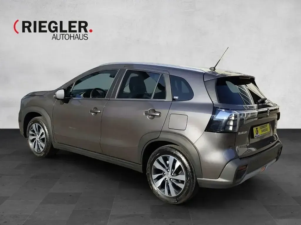 Gebraucht Suzuki SX4 S-Cross 116 PS (85 kW) 2023 Grau SUV