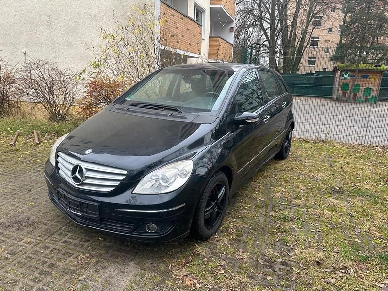 Schwarz Gebraucht 2006 Mercedes B200 Van / Kleinbus | 1.500 € (Superpreis) - Bild 1/4