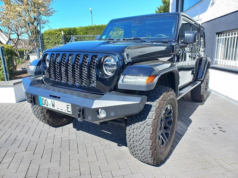 Schwarz Gebraucht 2021 Jeep Wrangler Sahara SUV | 49.900 € (Guter Preis) - Bild 1/4