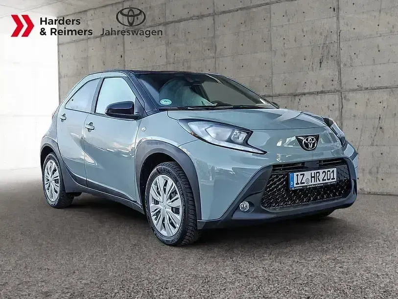 Gebraucht Toyota Aygo 72 PS (52 kW) 2025 Grün Kleinwagen