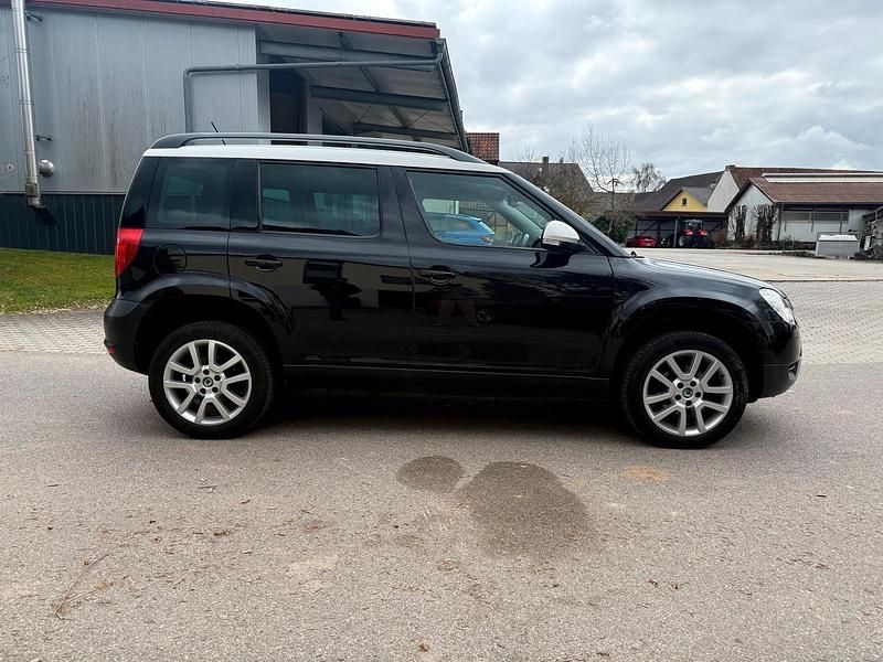 Gebraucht Skoda Yeti 122 PS (89 kW) 2012 Schwarz SUV
