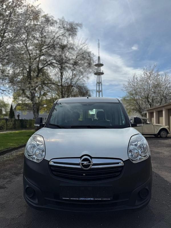 Second-hand Opel Combo 120 CP (88 kW) 2018 Alb Monovolum