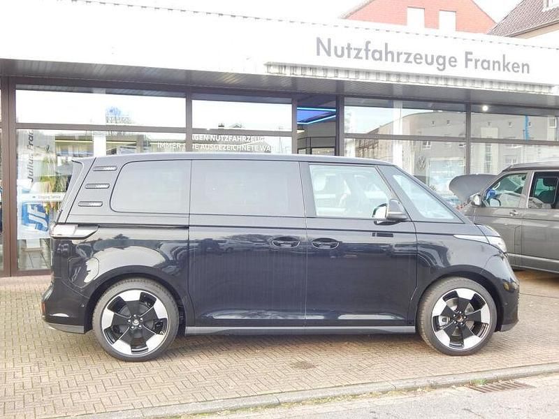 Gebraucht VW ID. Buzz Pro 150 kW (204 PS) 2024 Deep black perleffekt Van / Kleinbus