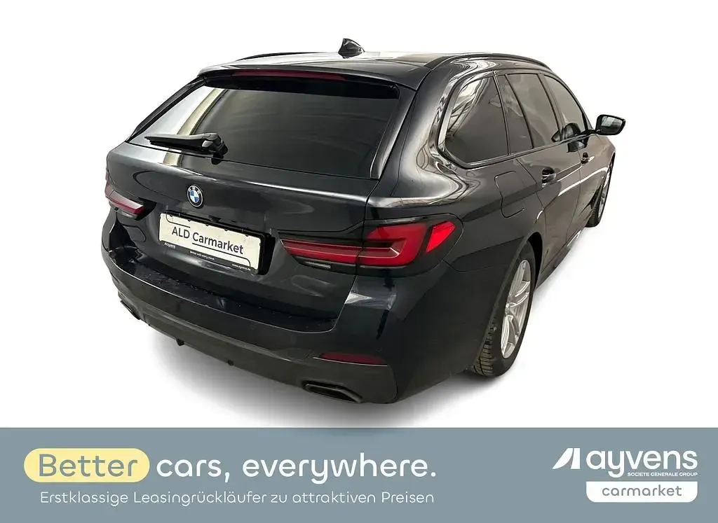 Gebraucht BMW 520 Sport Line 190 PS (139 kW) 2023 Blau Kombi