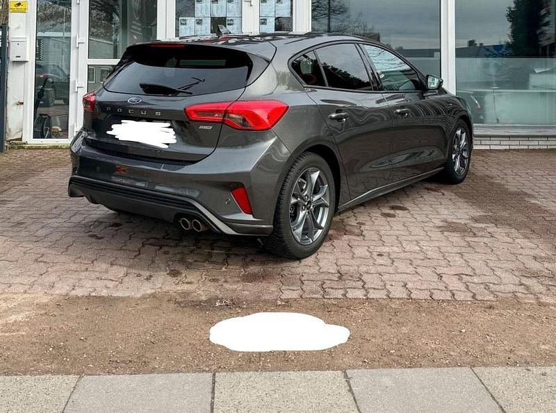 Gebraucht Ford Focus ST-Line 125 PS (91 kW) 2020 Grau Kleinwagen