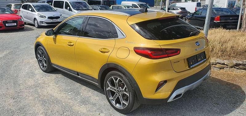 Gebraucht Kia XCeed Launch Edition 140 PS (102 kW) 2019 Quantum yellow SUV