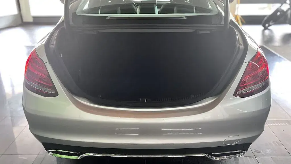 Gebraucht Mercedes C220 170 PS (125 kW) 2016 Silber Limousine
