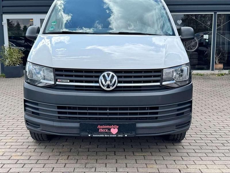 Second-hand VW Transporter 150 CP (110 kW) 2017 Alb Van