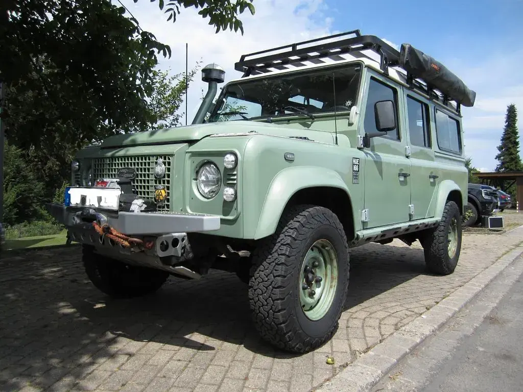 Gebraucht Land Rover Defender Heritage 122 PS (89 kW) 2015 Grün SUV
