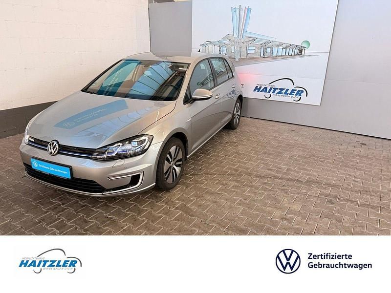 Silber Gebraucht 2019 VW Golf Limousine | 15.480 € - Bild 1/4