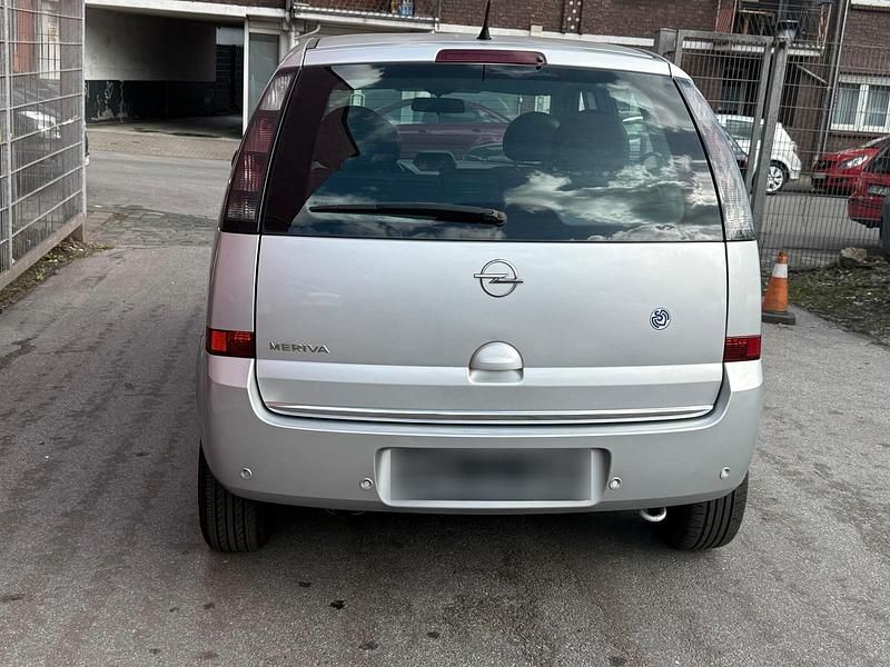 Gebraucht Opel Meriva 90 PS (66 kW) 2007 Silber Van / Kleinbus