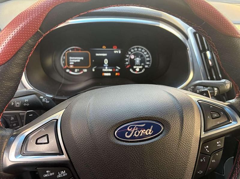 Second-hand Ford Edge 238 CP (175 kW) 2020 Roșu SUV