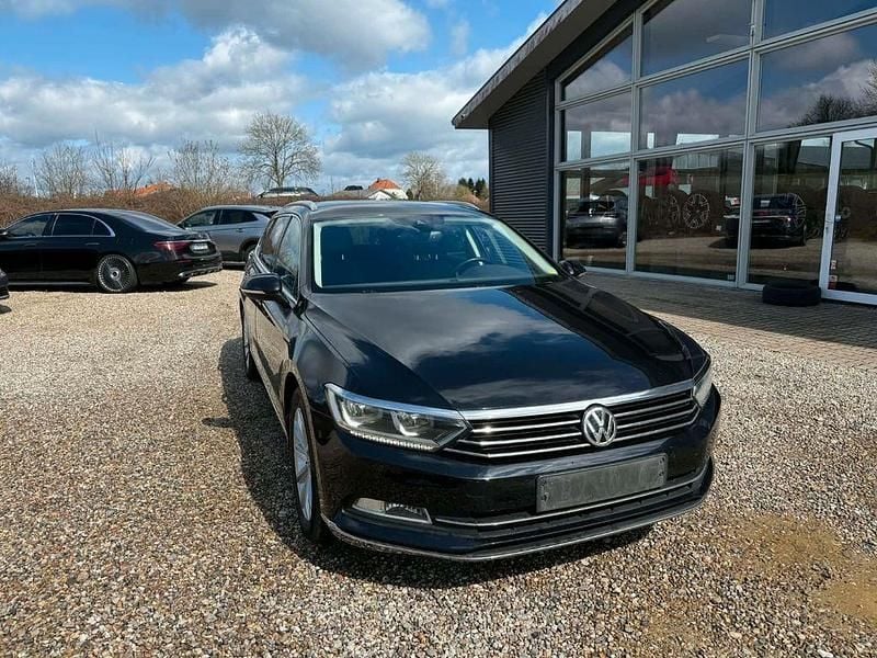 Gebraucht VW Passat Highline 150 PS (110 kW) 2018 Schwarz Kombi