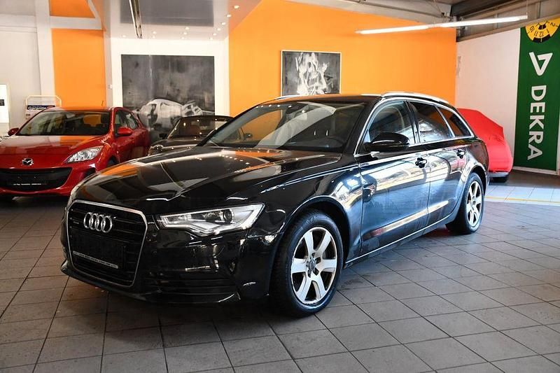 Schwarz Gebraucht 2013 Audi A6 Ambiente Kombi | 7.250 € - Bild 1/4