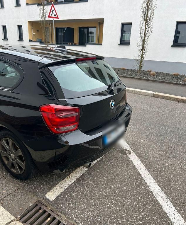 Gebraucht BMW 116 Efficient Dynamics 116 PS (85 kW) 2013 Schwarz Kleinwagen