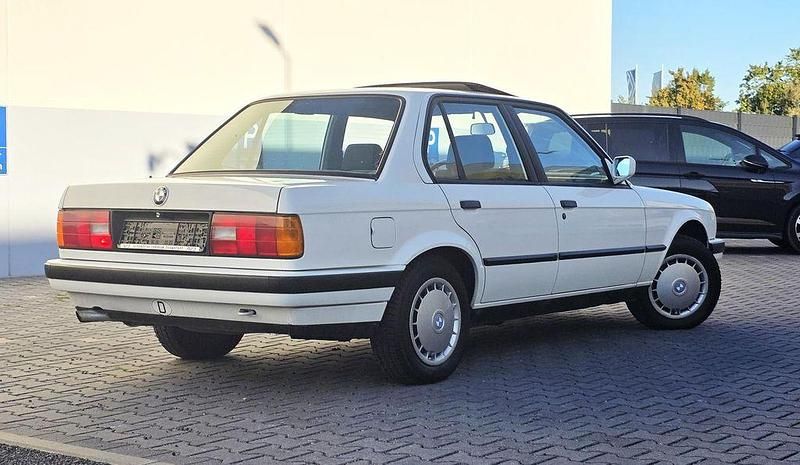 Gebraucht BMW 316 102 PS (75 kW) 1989 Alpinweiss ii Limousine