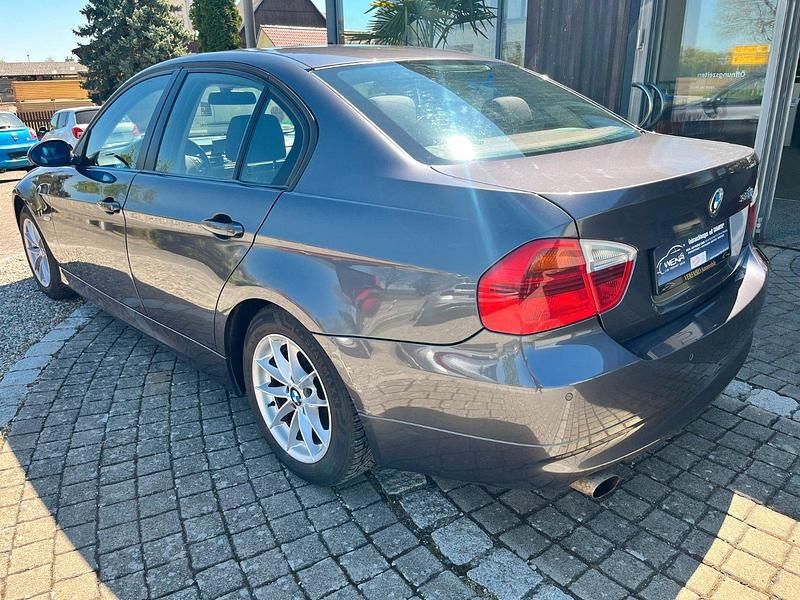 Second-hand BMW 320 150 CP (110 kW) 2006 Gri Berlinǎ