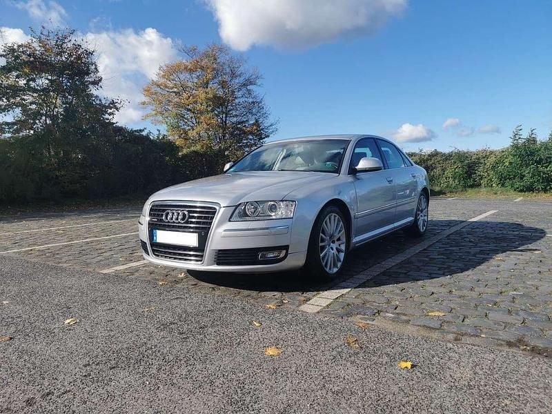 Silber Gebraucht 2009 Audi A8 Limousine | 9.200 € (Superpreis) - Bild 1/4