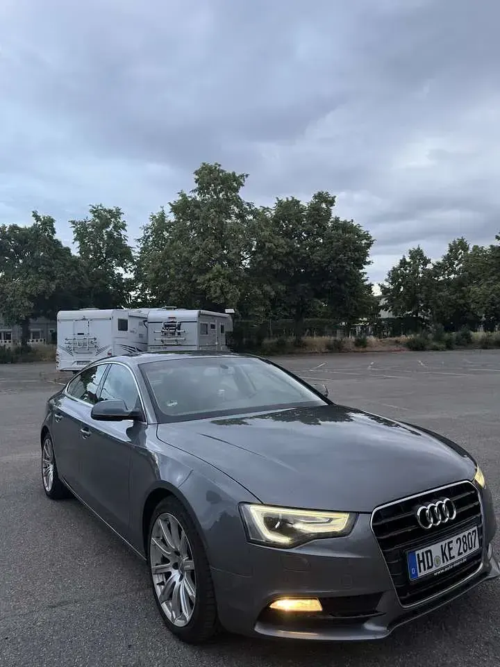 Gebraucht Audi A5 177 PS (130 kW) 2012 Grau Coupé