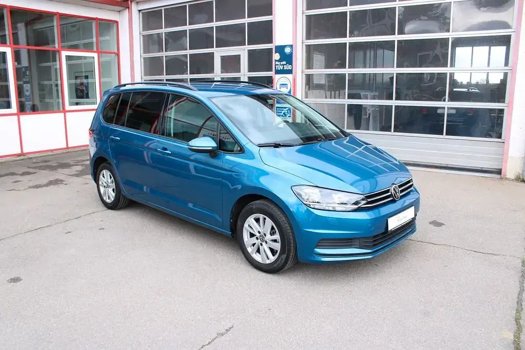 Gebraucht VW Touran Comfortline 150 PS (110 kW) 2021 Blau Van / Kleinbus