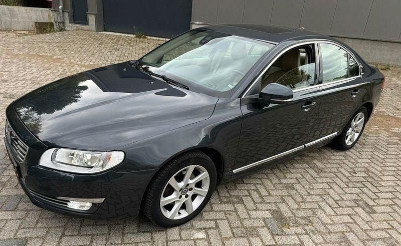 Grau Gebraucht 2015 Volvo S80 Limousine | 9.950 € (Guter Preis) - Bild 1/4