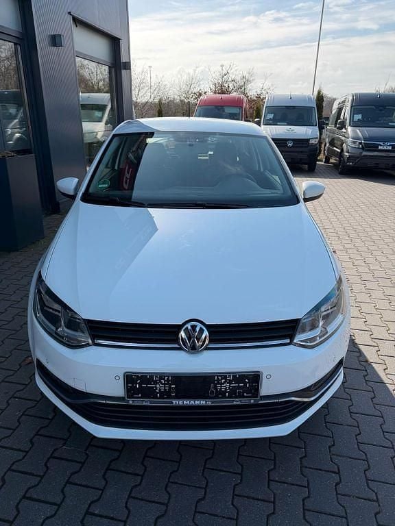 Gebraucht VW Polo Comfortline 75 PS (55 kW) 2017 Weiß Kleinwagen