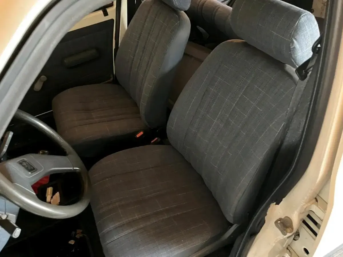 Gebraucht Peugeot 205 60 PS (44 kW) 1987 Weiß Kleinwagen