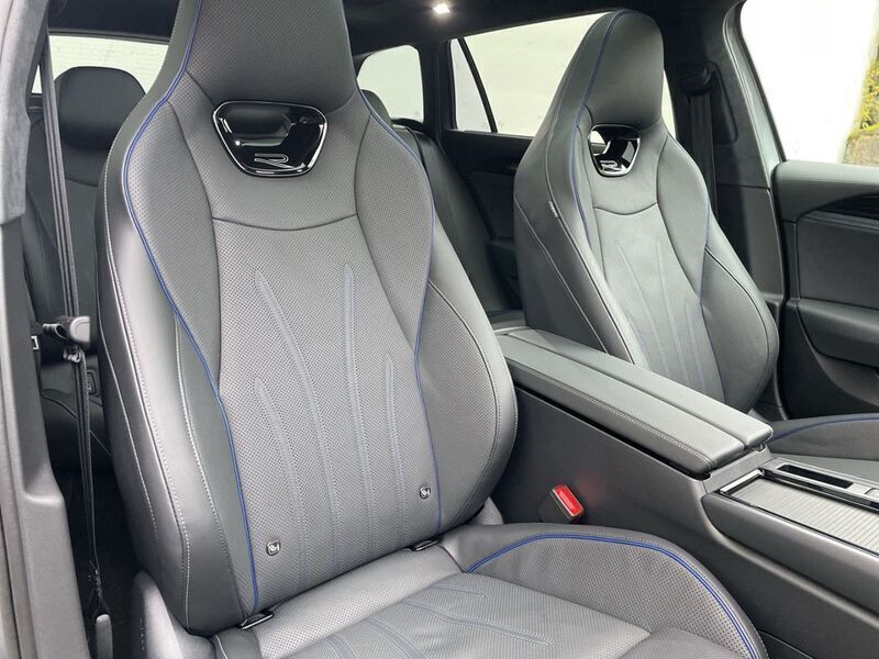 Gebraucht VW Passat R-line 193 PS (141 kW) 2024 Diabasgrau metallic Kombi