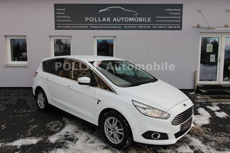 Gebraucht Ford S-MAX Titanium 211 PS (155 kW) 2017 Weiß Van / Kleinbus