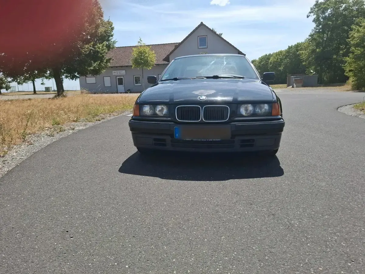 Gebraucht BMW 316 102 PS (75 kW) 1996 Schwarz Limousine