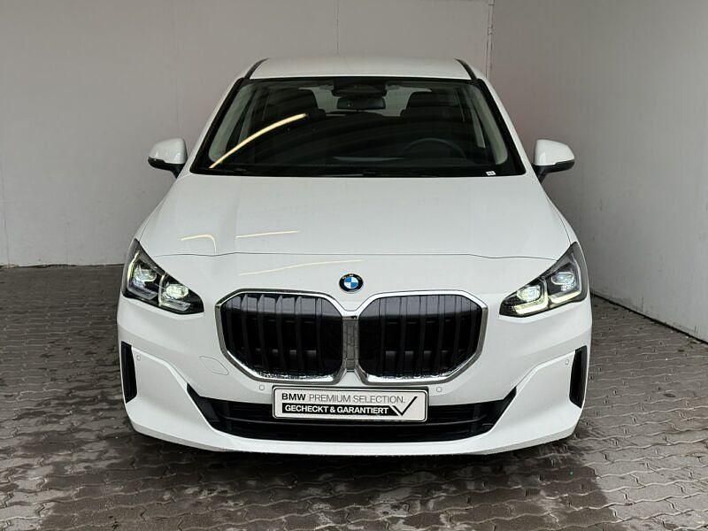Gebraucht BMW 220 Active Tourer 156 PS (114 kW) 2025 Alpinweiss uni Van / Kleinbus