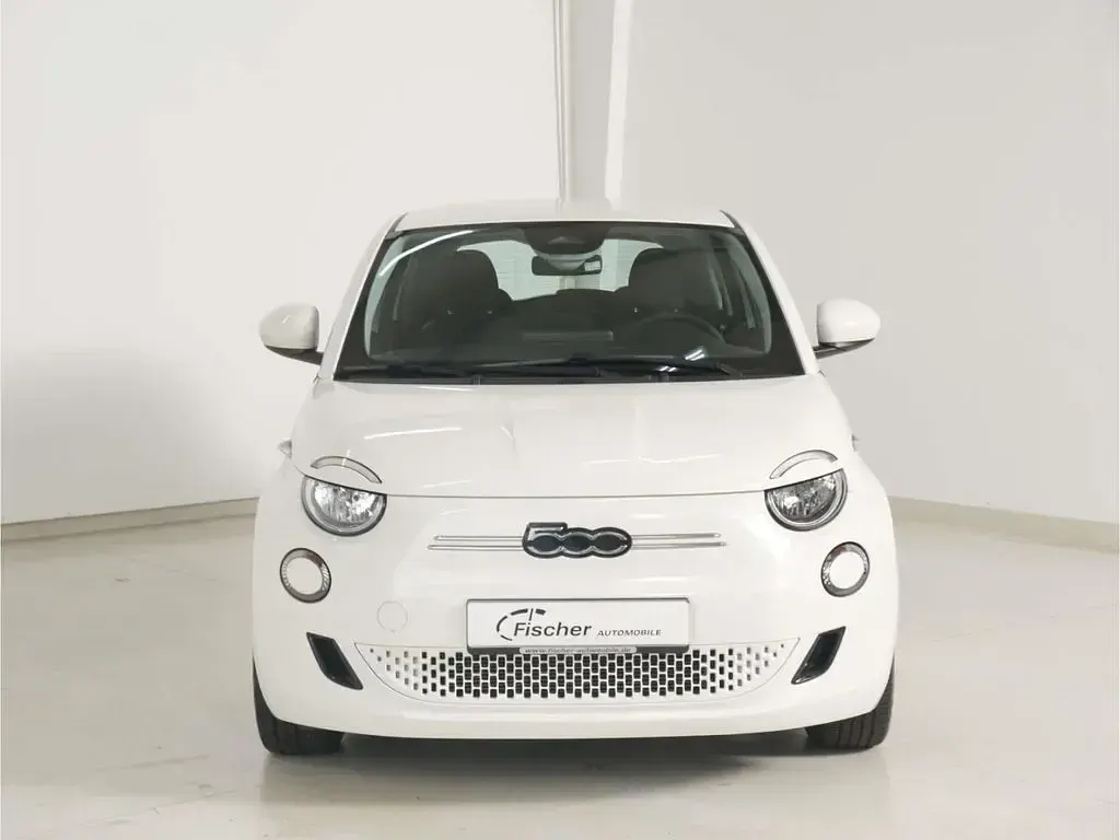 Gebraucht Fiat 500e 86 kW (118 PS) 2023 Arktis weiß Limousine