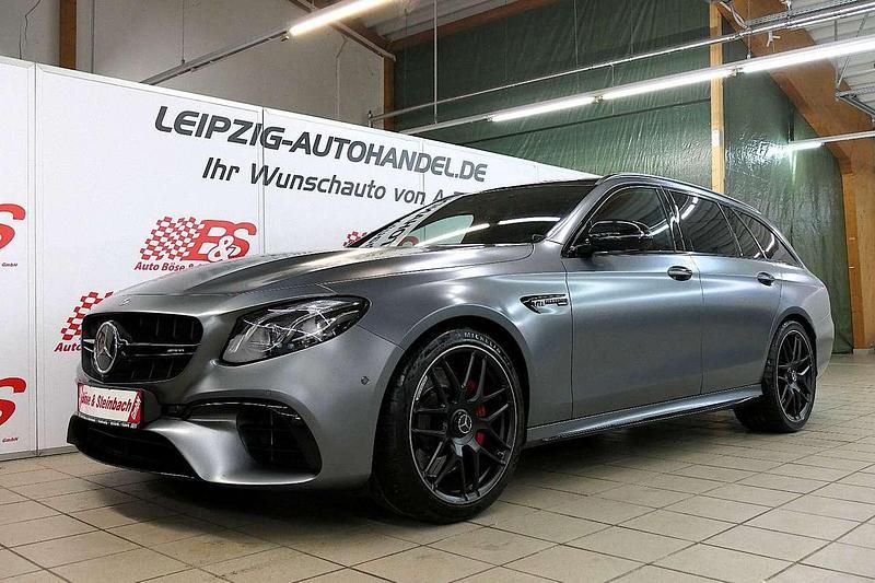 Selenitgraumagnolackierung Gebraucht 2019 Mercedes E63S AMG AMG Kombi | 63.974 € (Etwas zu teuer) - Bild 1/4