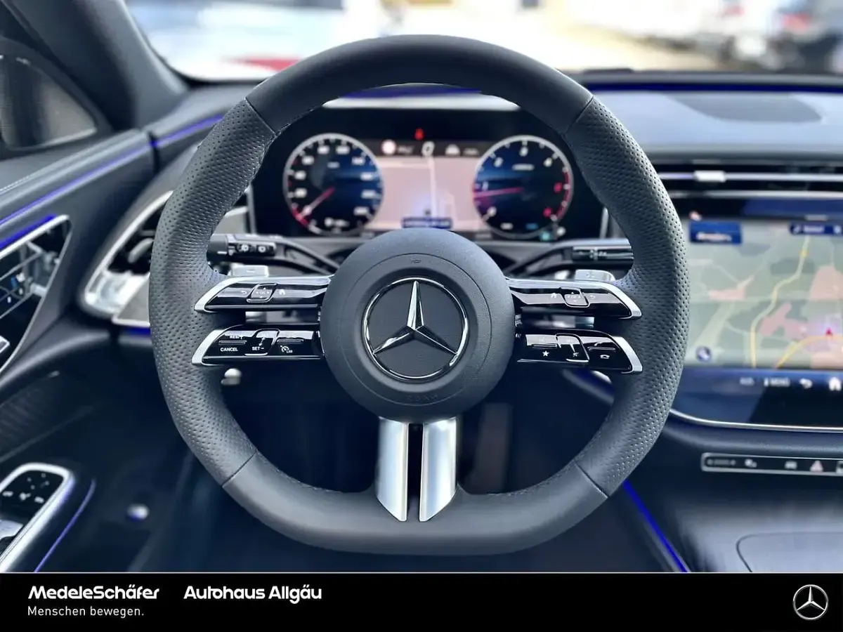 Usata Mercedes E220 AMG 197 CV (144 kW) 2025 Argento Station wagon