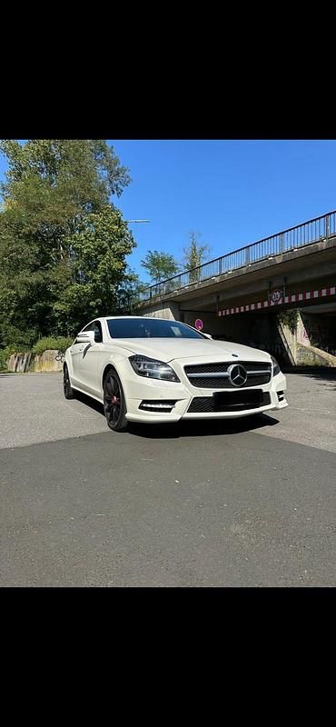 Weiß Gebraucht 2014 Mercedes CLS350 Limousine | 21.500 € (Fairer Preis) - Bild 1/4