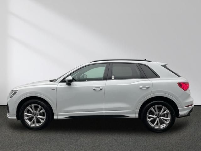 Gebraucht Audi Q3 S-Line 150 PS (110 kW) 2022 Gletscherweiß metallic SUV