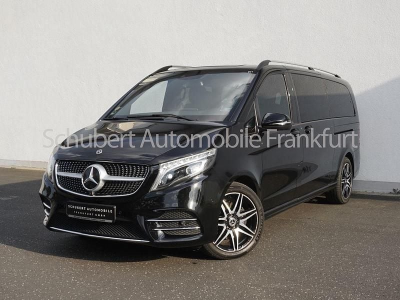 Obsidianschwarz metallic Gebraucht 2020 Mercedes V300 Avantgarde Edition Van / Kleinbus | 51.990 € (Guter Preis) - Bild 1/4