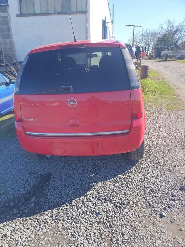 Gebraucht Opel Meriva 90 PS (66 kW) 2009 Rot Van / Kleinbus