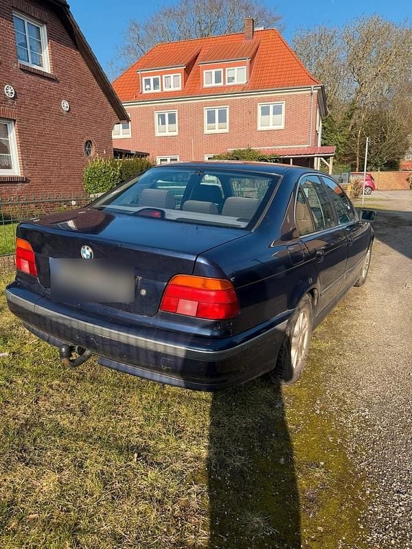 Gebraucht BMW 520 150 PS (110 kW) 1998 Blau Limousine