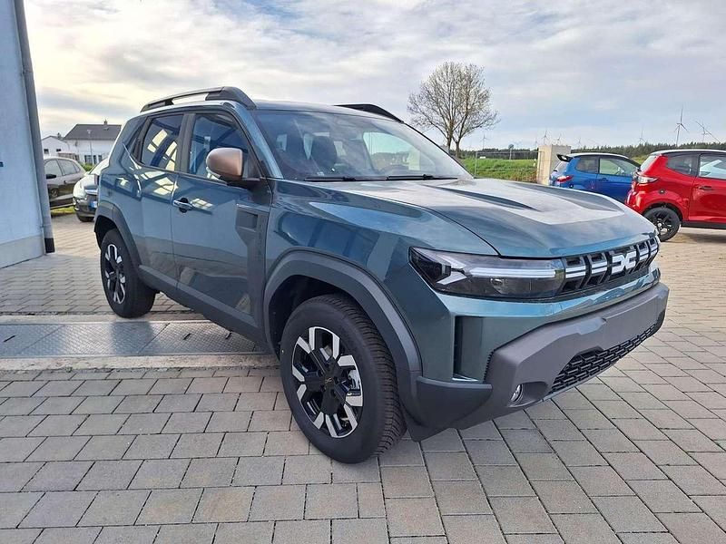 Neu Dacia Duster Extreme 131 PS (96 kW) 2025 Zedergrün SUV