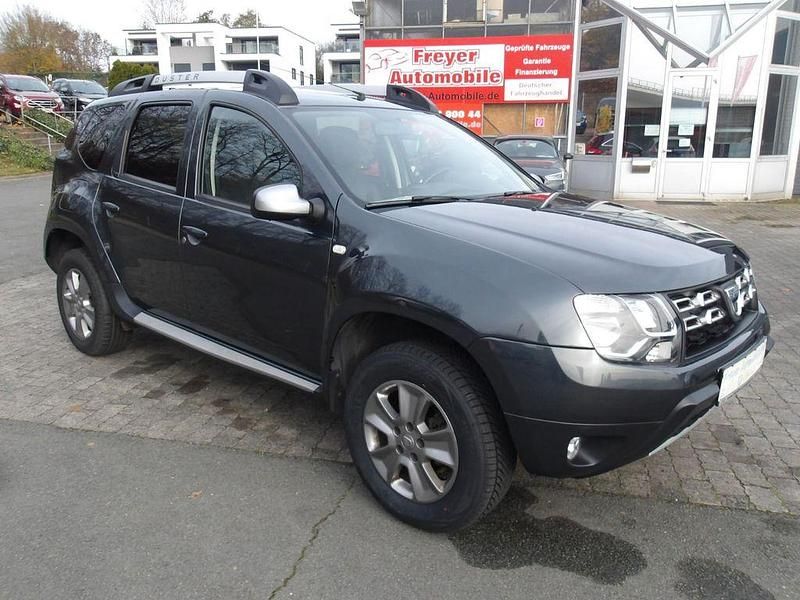 Gebraucht Dacia Duster Prestige 114 PS (83 kW) 2017 Grau SUV
