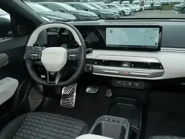 Neu Kia EV4 150 kW (204 PS) 2025 Schiefergrau metallic Limousine