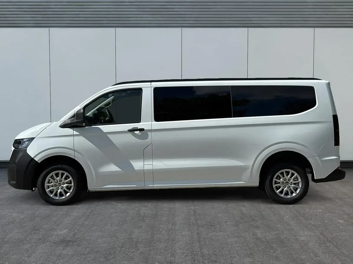 Neu VW Caravelle Basis 170 PS (125 kW) 2026 Van