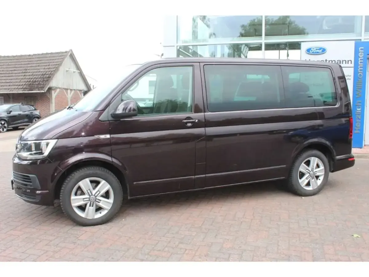 Gebraucht VW Multivan Comfortline 150 PS (110 kW) 2016 Schwarz Van / Kleinbus