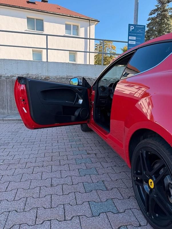Rot Gebraucht 2008 Alfa Romeo MiTo Tech Edition Kleinwagen | 7.500 € - Bild 1/4