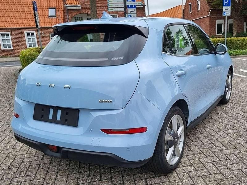 Usata Ora 03 125 kW (171 CV) 2024 Blu Utilitaria