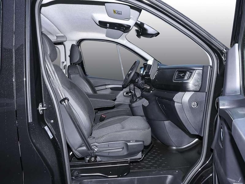 Second-hand Renault Trafic Evolution 150 CP (110 kW) 2024 Negru Monovolum