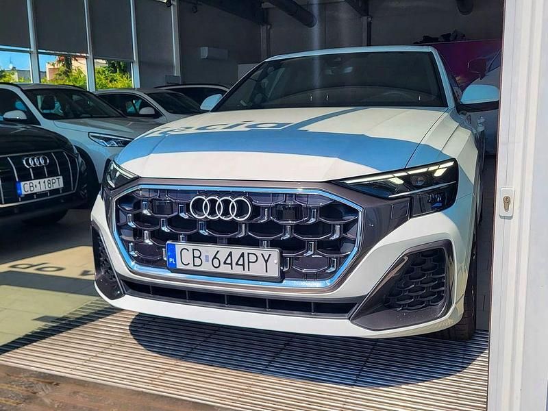 Weiß Gebraucht 2023 Audi Q8 SUV | 76.000 € (Teuer) - Bild 1/4