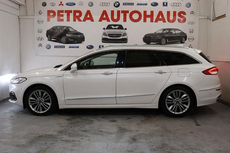 Gebraucht Ford Mondeo Vignale 190 PS (139 kW) 2020 Weiß Kombi